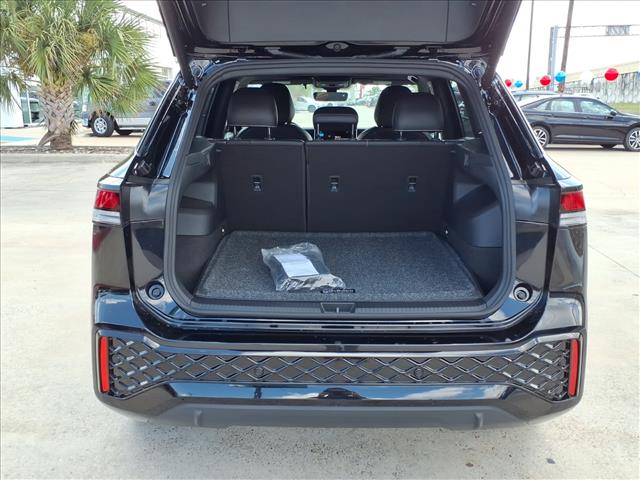 2025 Volkswagen Tiguan SE R-Line Black
