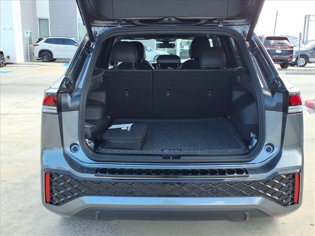 2025 Volkswagen Tiguan SE R-Line Black