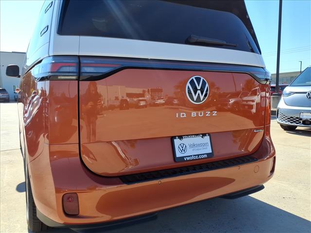 2025 Volkswagen ID. Buzz Pro S Plus