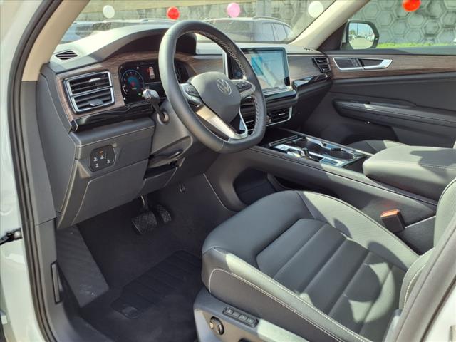2025 Volkswagen Atlas 2.0T SEL