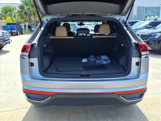 2026 Volkswagen Atlas Cross Sport SE