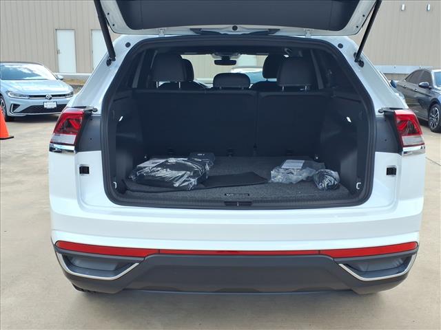 2026 Volkswagen Atlas Cross Sport SE