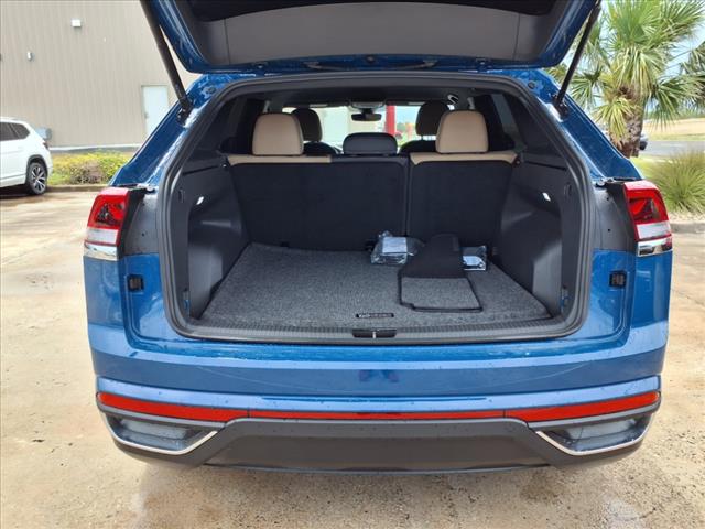 2025 Volkswagen Atlas Cross Sport 2.0T SE