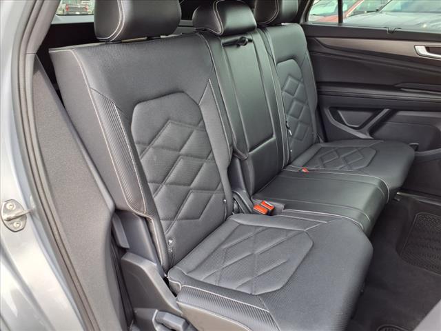 2024 Volkswagen Atlas Cross Sport 2.0T SE w/ Technology