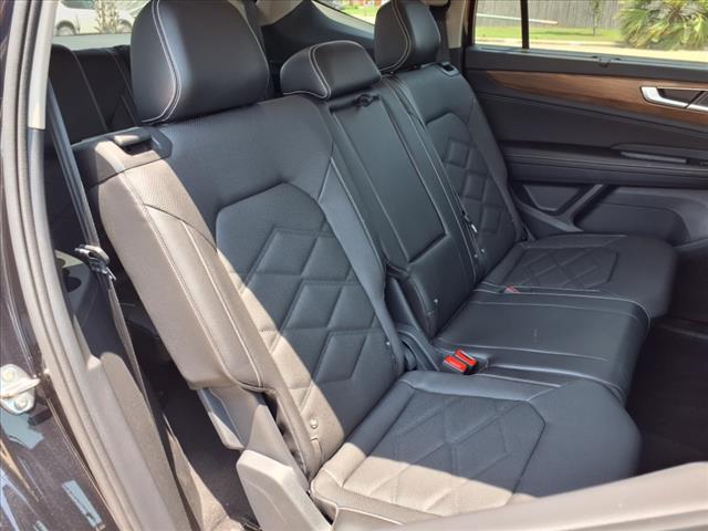 2024 Volkswagen Atlas 2.0T SE w/ Technology