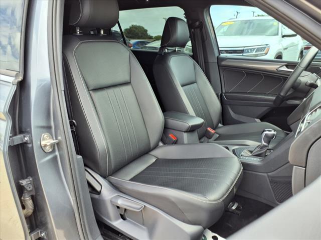 2024 Volkswagen Tiguan 2.0T SE R-Line Black