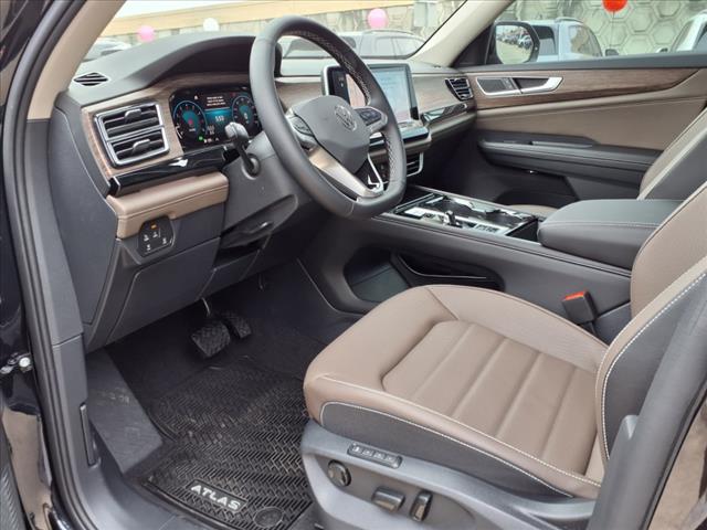 2025 Volkswagen Atlas 2.0T SEL