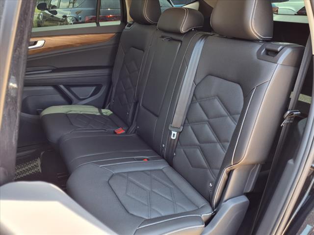 2025 Volkswagen Atlas 2.0T SE