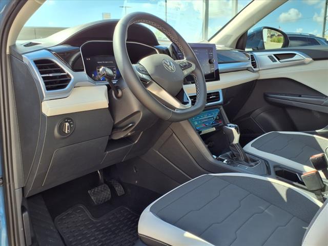2025 Volkswagen Taos 1.5T SE