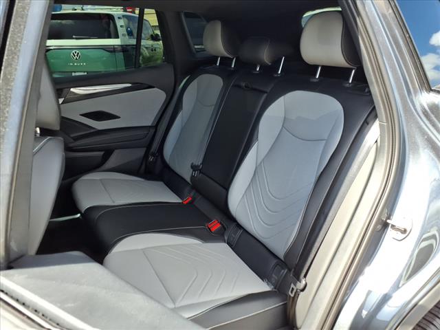 2025 Volkswagen Tiguan 2.0T SE R-Line Black