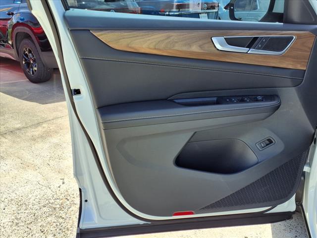 2025 Volkswagen Atlas 2.0T SE w/ Technology