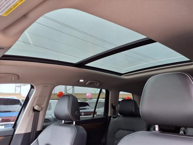 2024 Volkswagen Atlas 2.0T SE w/ Technology