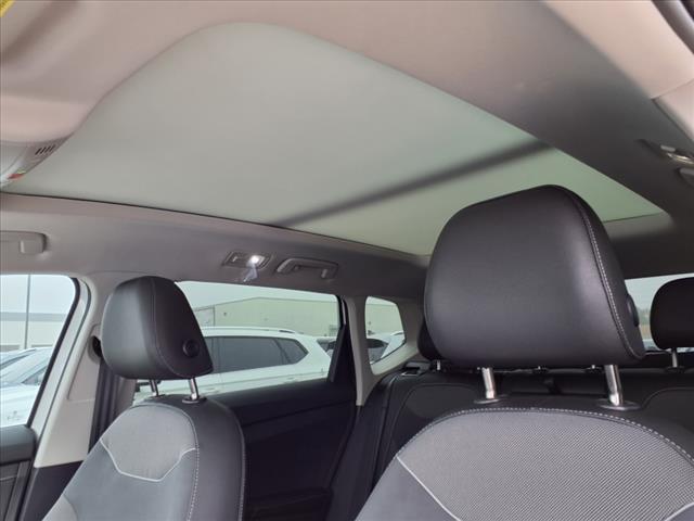 2025 Volkswagen Taos 1.5T SE Black