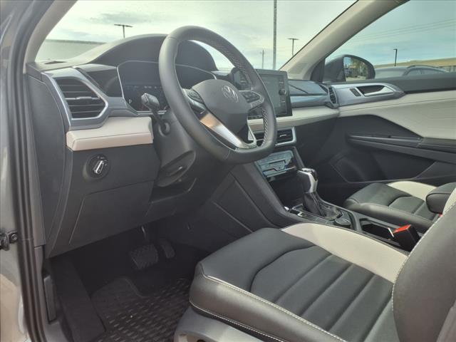 2025 Volkswagen Taos 1.5T SEL