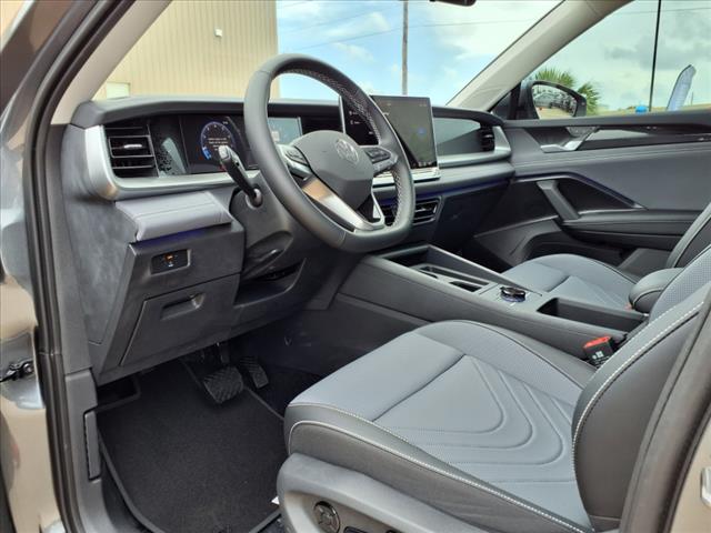 2025 Volkswagen Tiguan 2.0T SE