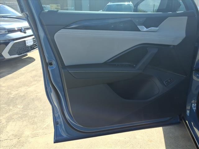 2025 Volkswagen Tiguan SE R-Line Black