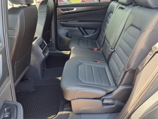 2025 Volkswagen Atlas Cross Sport 2.0T SEL