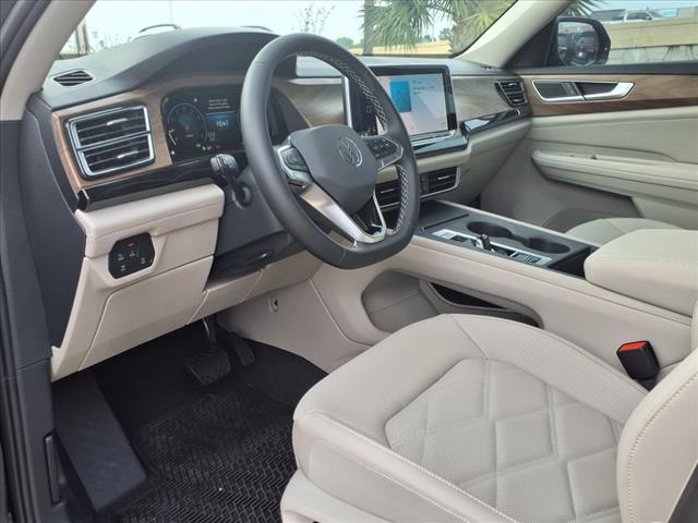 2025 Volkswagen Atlas 2.0T SE