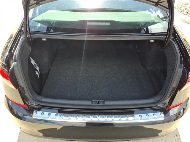 2022 Volkswagen Passat 2.0T R-Line