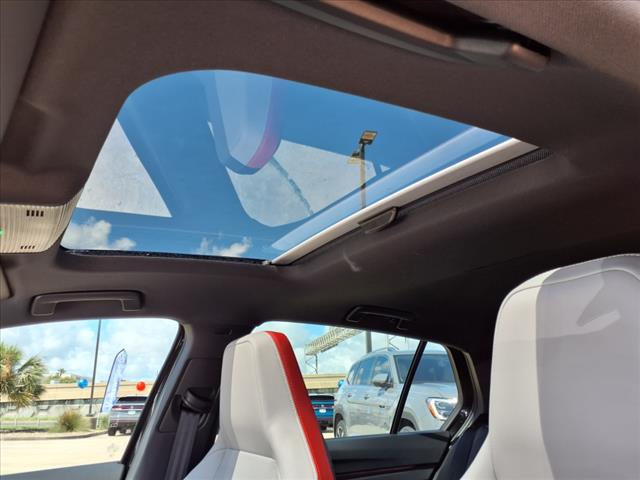 2025 Volkswagen Golf GTI 2.0T SE