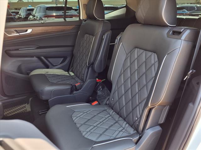 2025 Volkswagen Atlas 2.0T SEL Premium R-Line