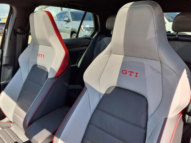 2025 Volkswagen Golf GTI 2.0T SE