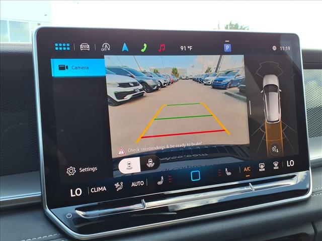 2025 Volkswagen Tiguan SE R-Line Black