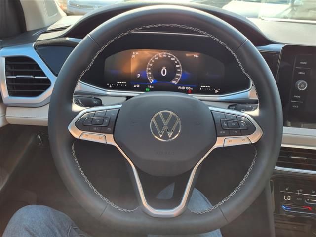 2025 Volkswagen Taos 1.5T SE