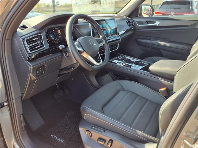 2025 Volkswagen Atlas Cross Sport 2.0T SEL