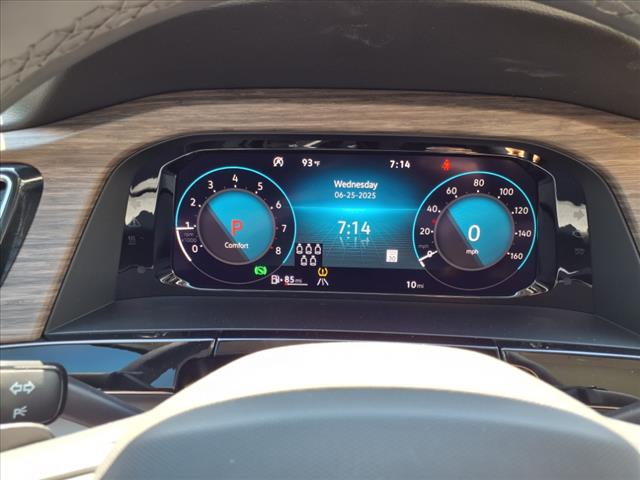 2025 Volkswagen Atlas 2.0T SEL Premium R-Line