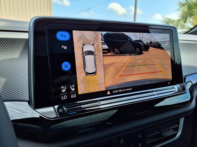 2025 Volkswagen Atlas Cross Sport 2.0T SEL Premium R-Line