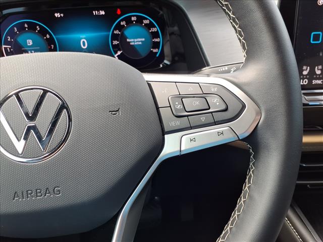 2025 Volkswagen Atlas Cross Sport 2.0T SE w/ Technology