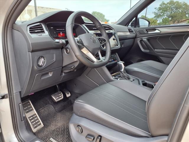 2024 Volkswagen Tiguan 2.0T SE R-Line Black