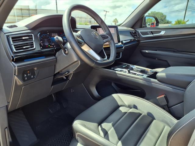 2024 Volkswagen Atlas Cross Sport 2.0T SEL