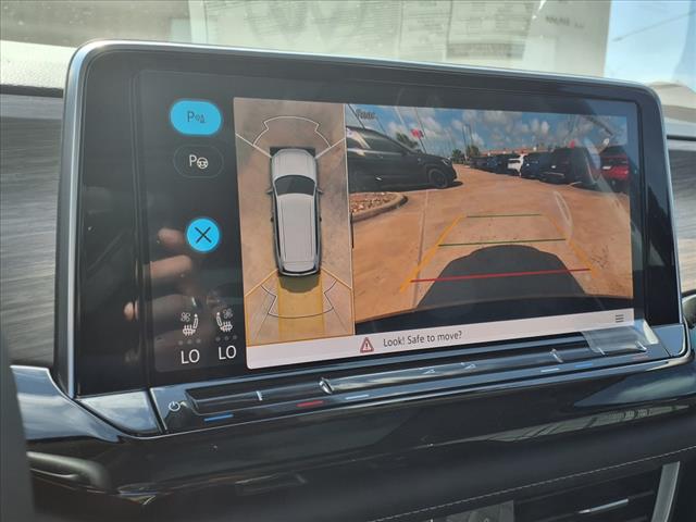 2025 Volkswagen Atlas 2.0T SEL Premium R-Line