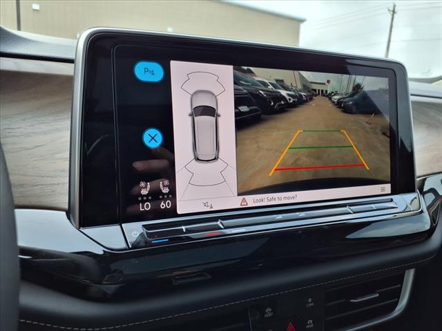2025 Volkswagen Atlas 2.0T SE w/ Technology