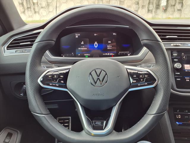 2024 Volkswagen Tiguan 2.0T SE R-Line Black