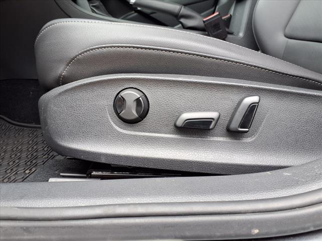 2022 Volkswagen Passat 2.0T R-Line