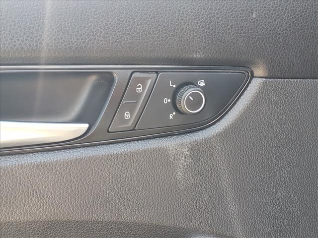 2022 Volkswagen Passat 2.0T R-Line