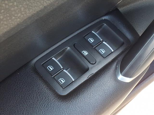 2022 Volkswagen Passat 2.0T R-Line