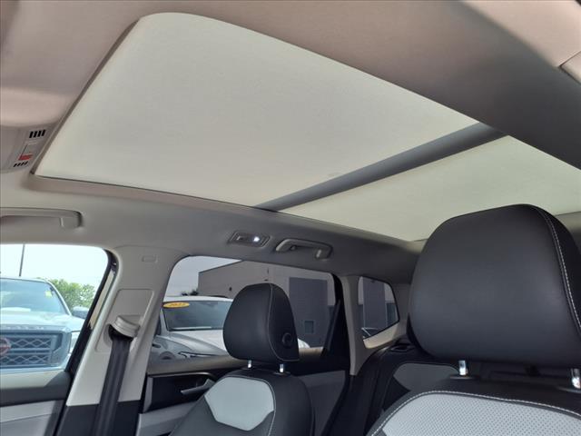 2022 Volkswagen Taos 1.5T SEL