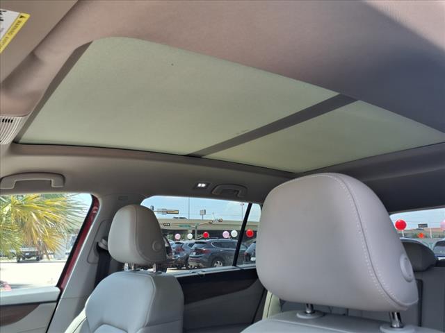 2024 Volkswagen Atlas 2.0T SE w/ Technology