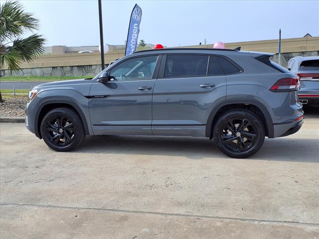2025 Volkswagen Atlas Cross Sport 2.0T SEL R-Line Black