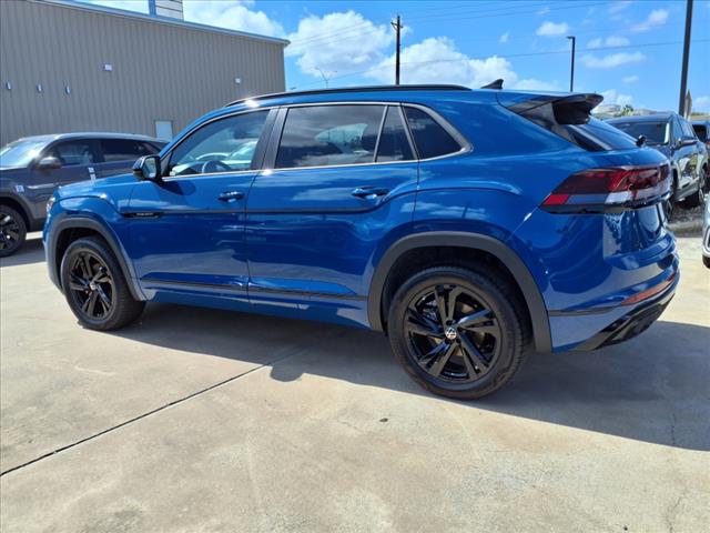 2025 Volkswagen Atlas Cross Sport 2.0T SEL R-Line Black