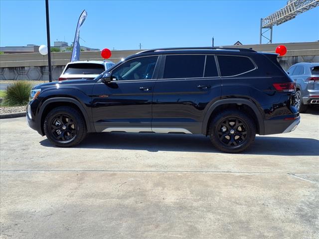 2025 Volkswagen Atlas 2.0T Peak Edition