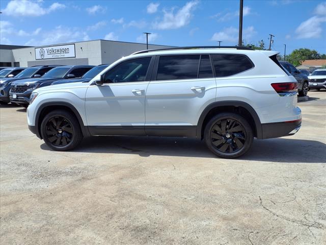 2025 Volkswagen Atlas 2.0T SE w/ Technology