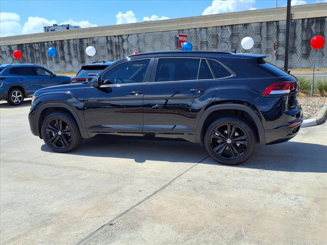 2023 Volkswagen Atlas Cross Sport 3.6 V6 SEL R-Line Black