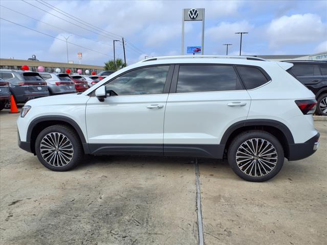 2025 Volkswagen Taos 1.5T SE