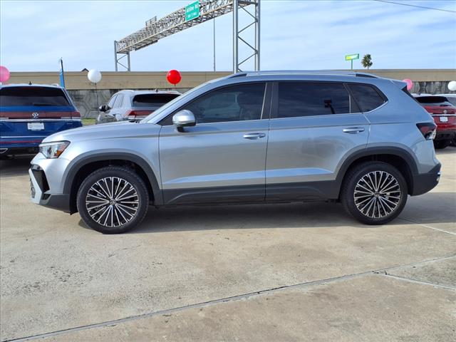 2025 Volkswagen Taos 1.5T SE