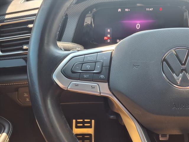 2024 Volkswagen Atlas Cross Sport 2.0T SEL Premium R-Line
